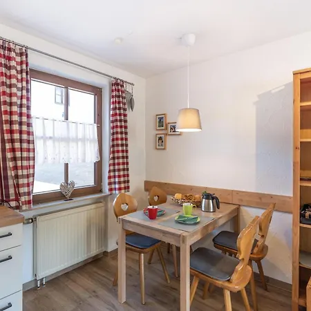 Almlove Appartement
